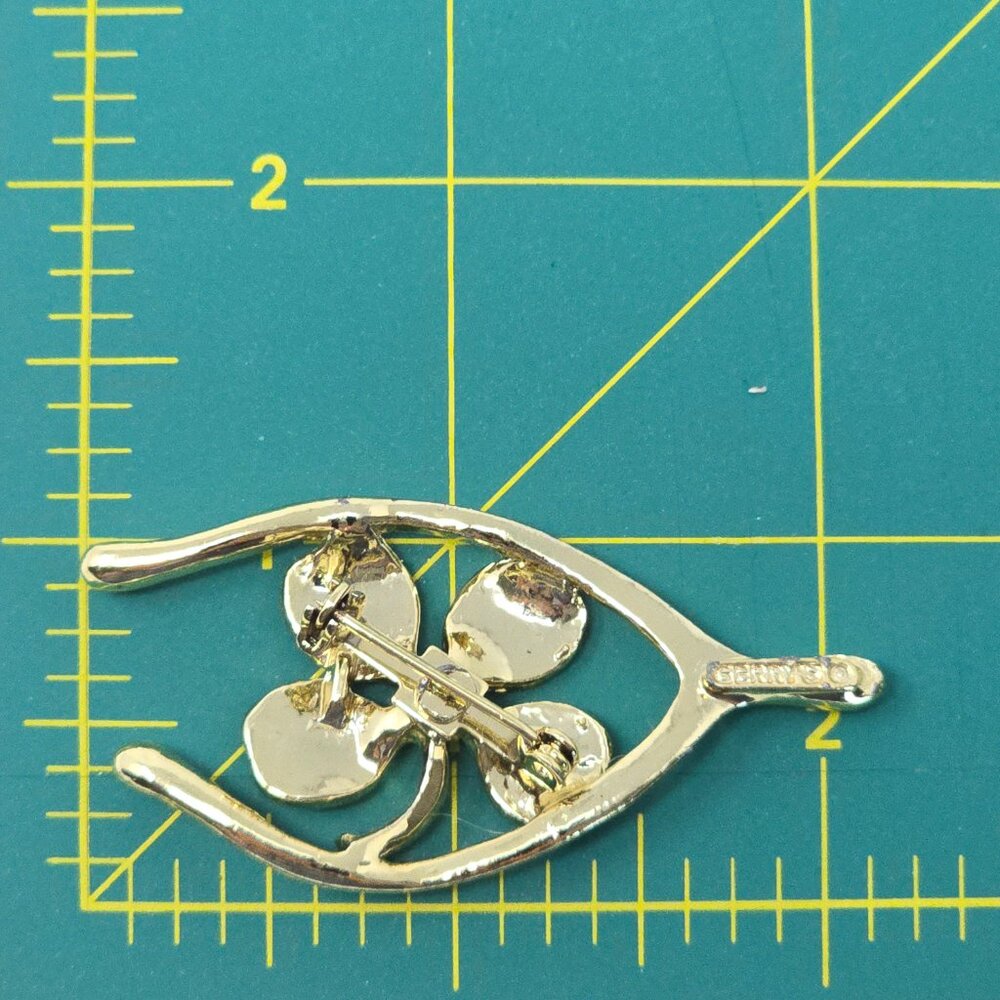 Vintage Gerry’s Lucky Wishbone Brooch Green Clover Faux Pearl Gold Tone - Picture 6 of 7